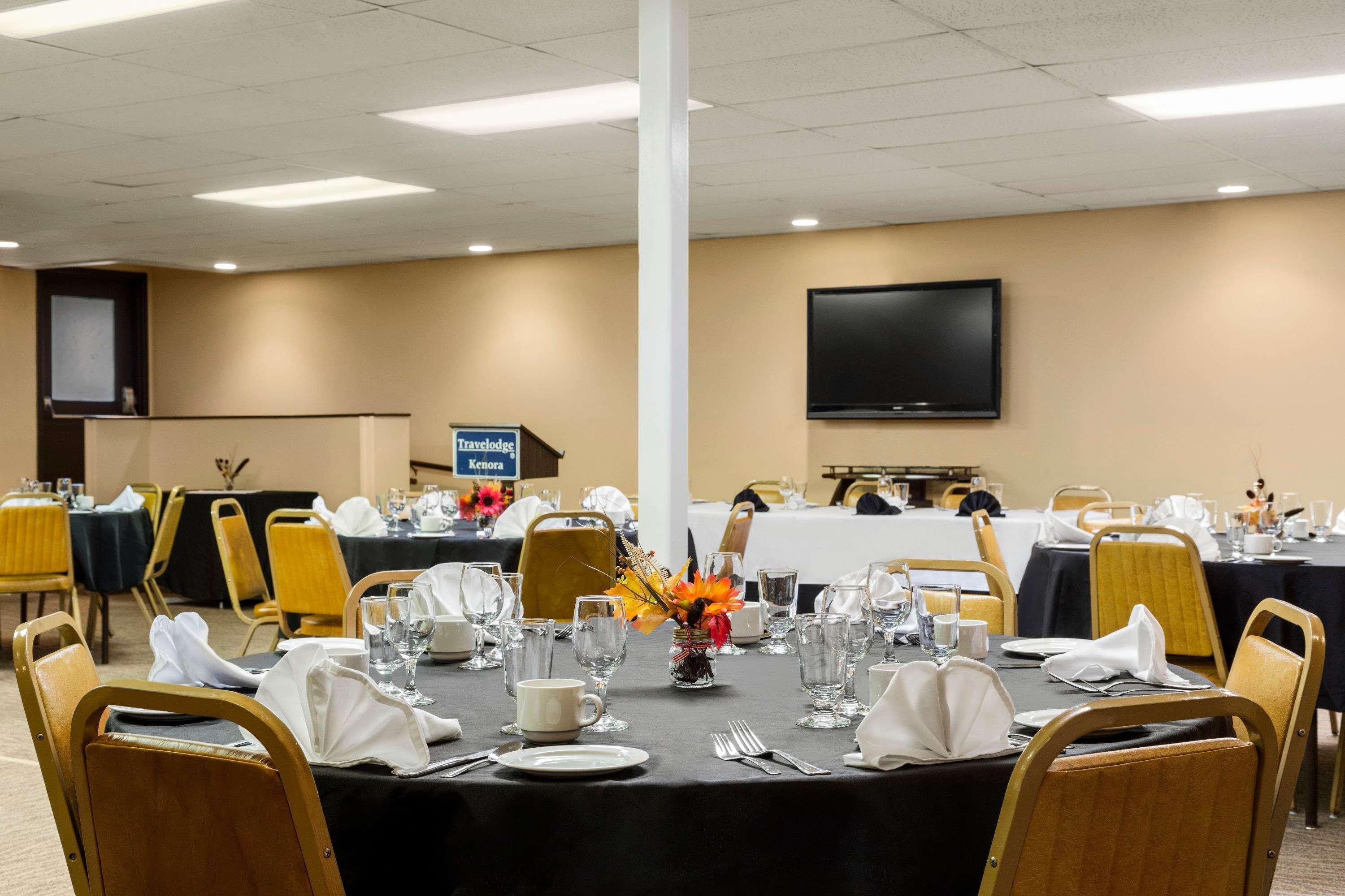 Travelodge By Wyndham Kenora Exterior photo